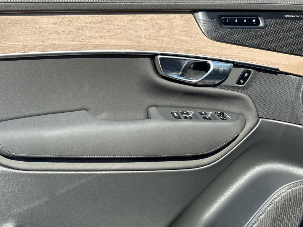 new 2026 Volvo XC90 car, priced at $71,825