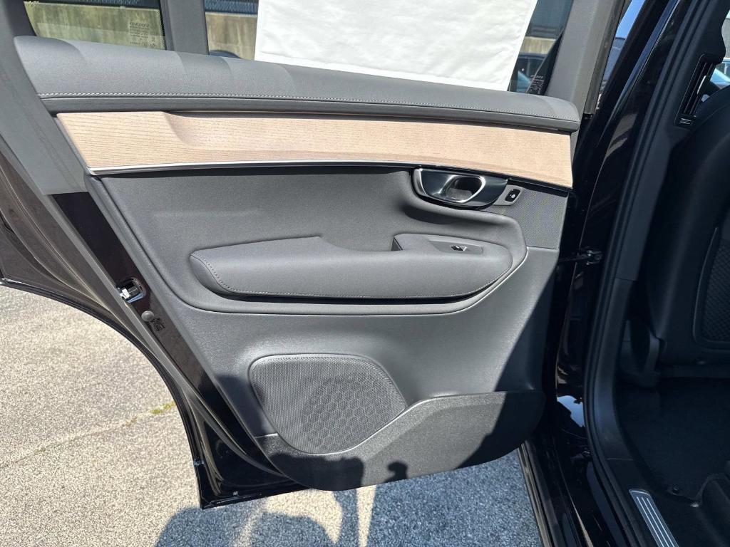 new 2026 Volvo XC90 car, priced at $71,825