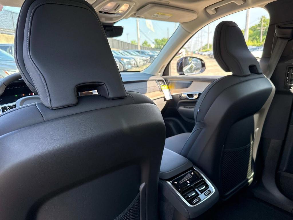new 2026 Volvo XC90 car, priced at $71,825