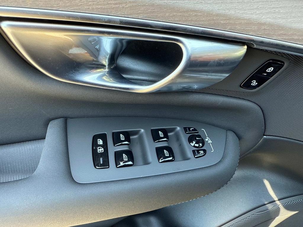 new 2026 Volvo XC90 car, priced at $71,825