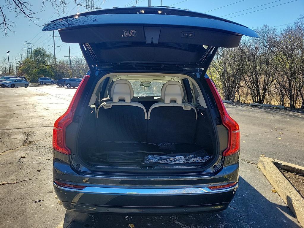 new 2025 Volvo XC90 car, priced at $68,455