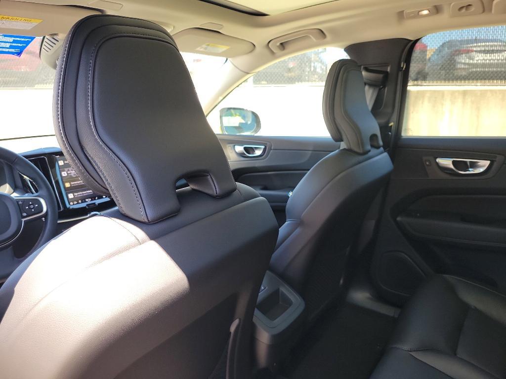 new 2025 Volvo XC60 car, priced at $49,095