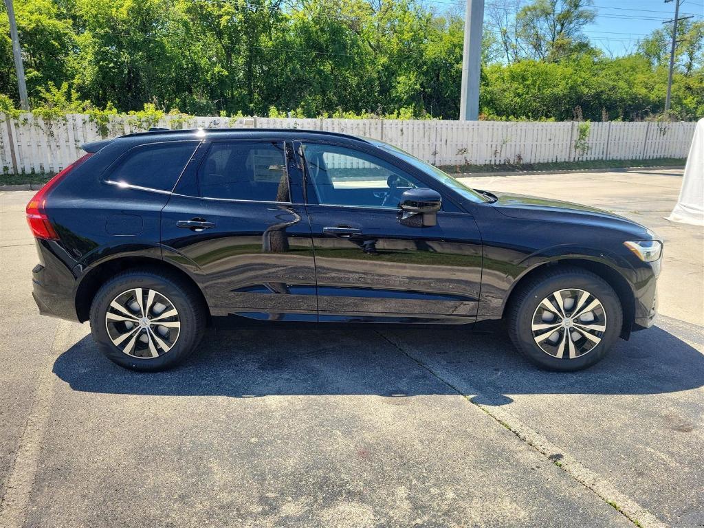 new 2025 Volvo XC60 car, priced at $49,095