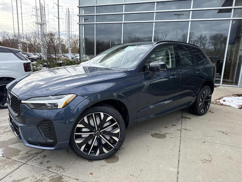 new 2026 Volvo XC60 Plug-In Hybrid car, priced at $75,235