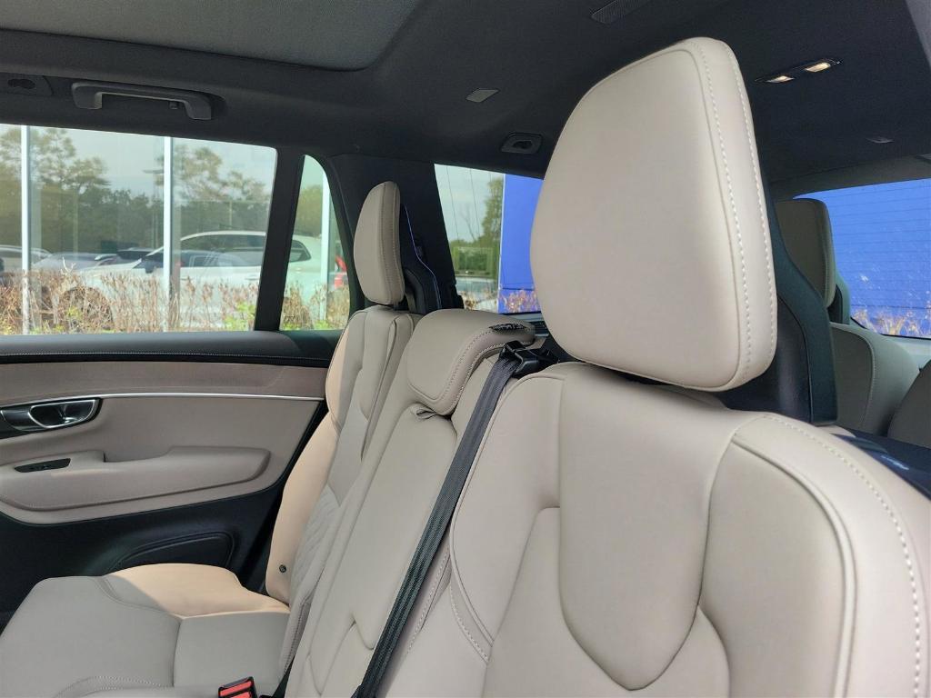 new 2025 Volvo XC90 car, priced at $69,545