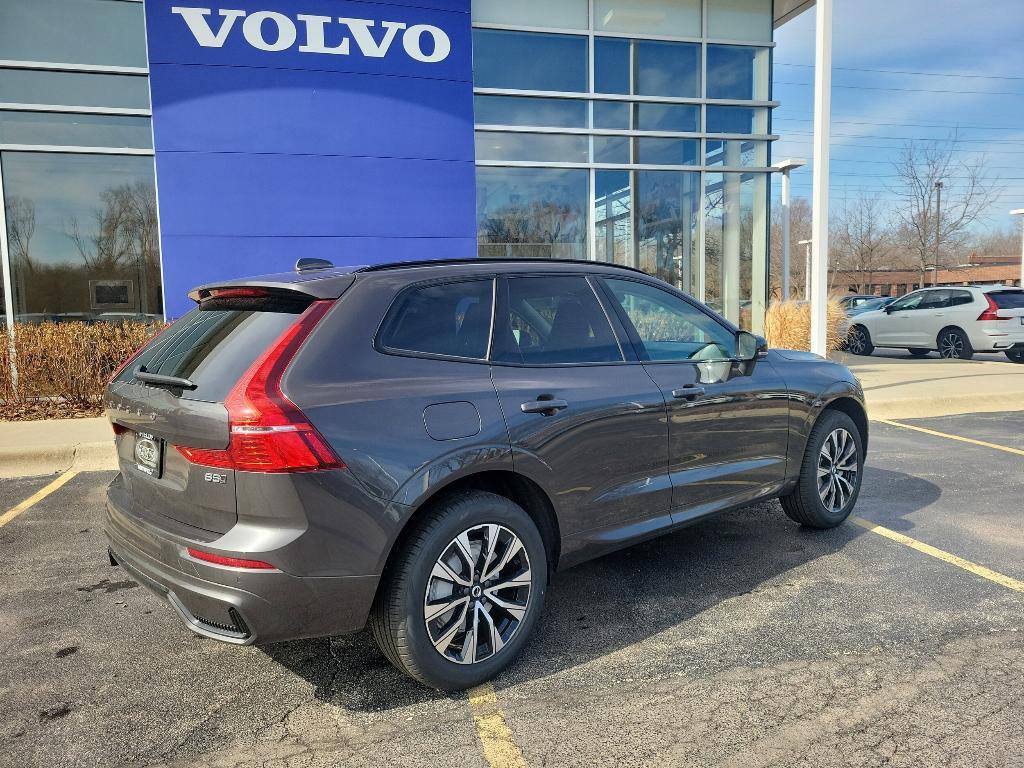 new 2025 Volvo XC60 car, priced at $50,705