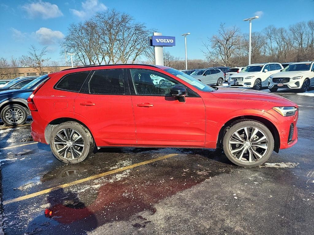 used 2023 Volvo XC60 car, priced at $38,585