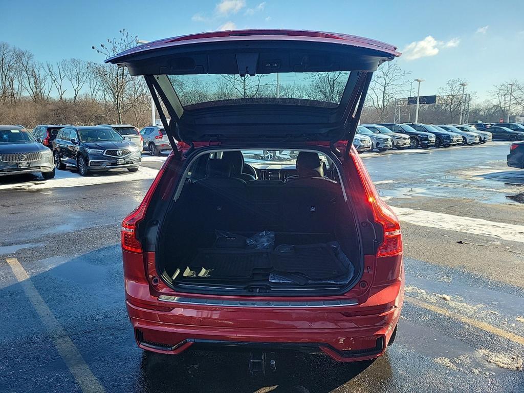 used 2023 Volvo XC60 car, priced at $38,585