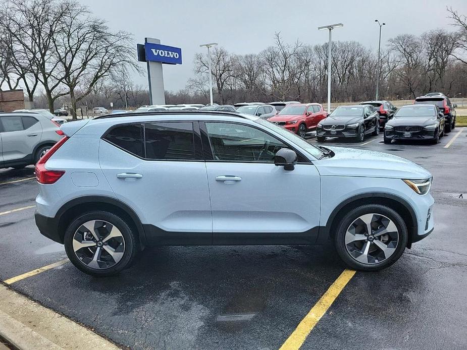 new 2024 Volvo XC40 car, priced at $45,345