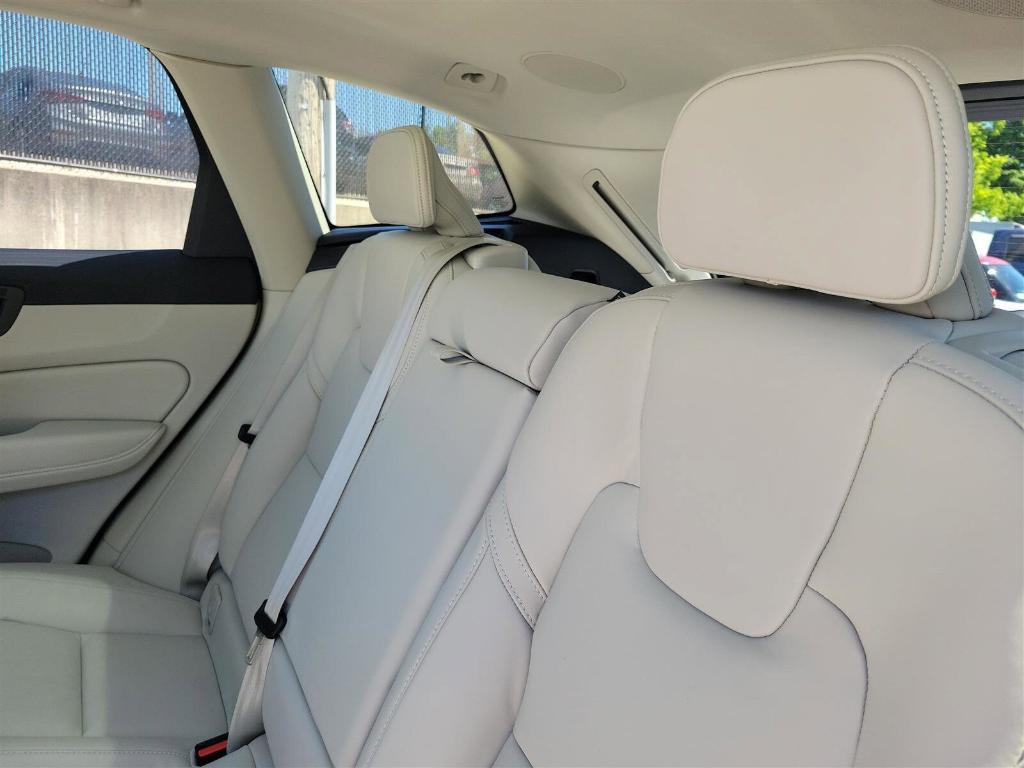 new 2025 Volvo XC60 car, priced at $60,660