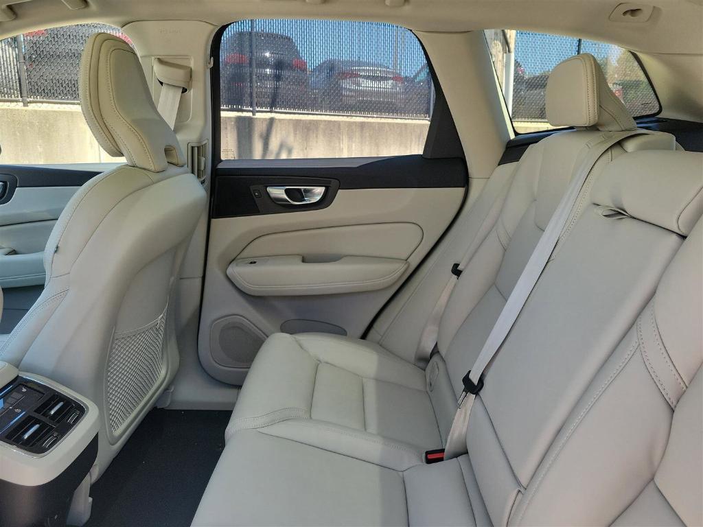 new 2025 Volvo XC60 car, priced at $60,660