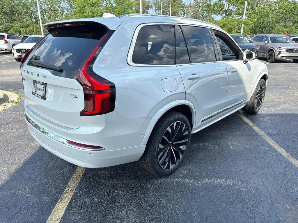 new 2025 Volvo XC90 Plug-In Hybrid car