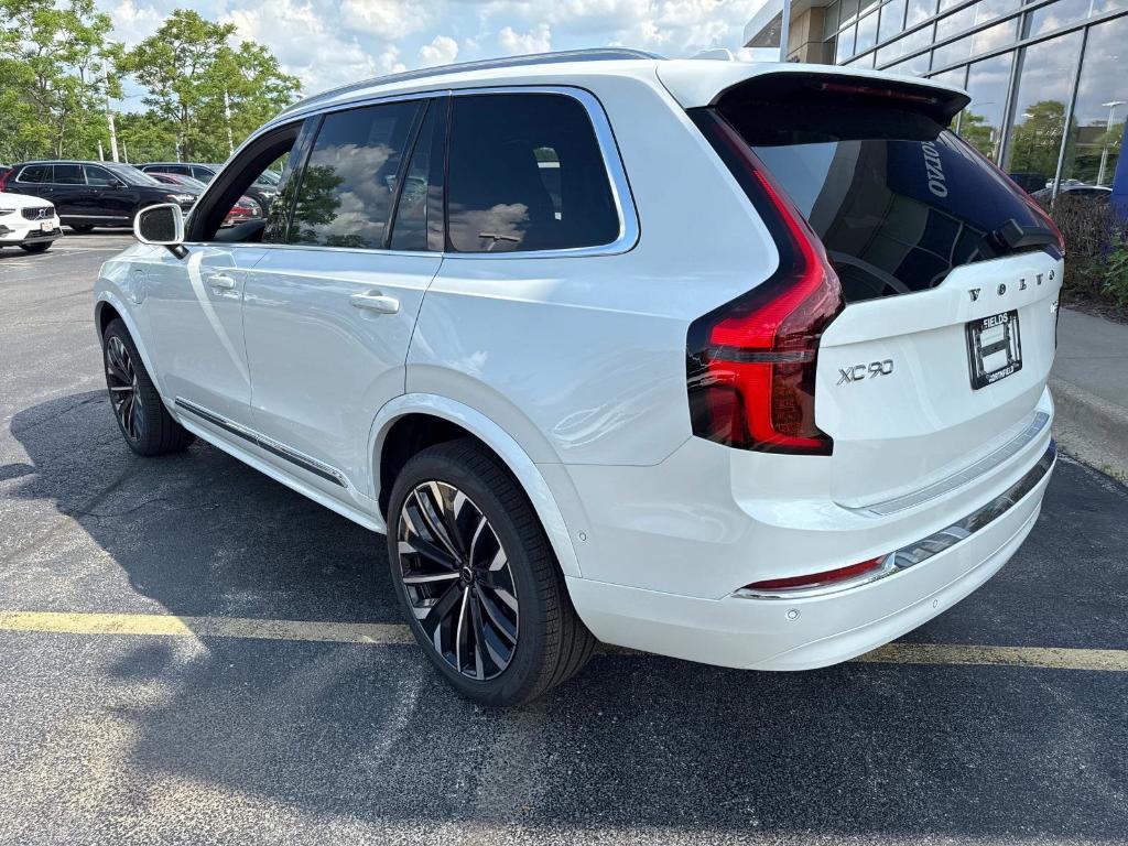 new 2025 Volvo XC90 Plug-In Hybrid car