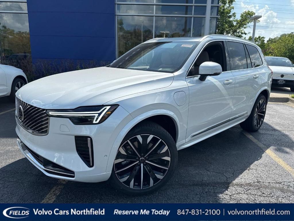 new 2025 Volvo XC90 Plug-In Hybrid car