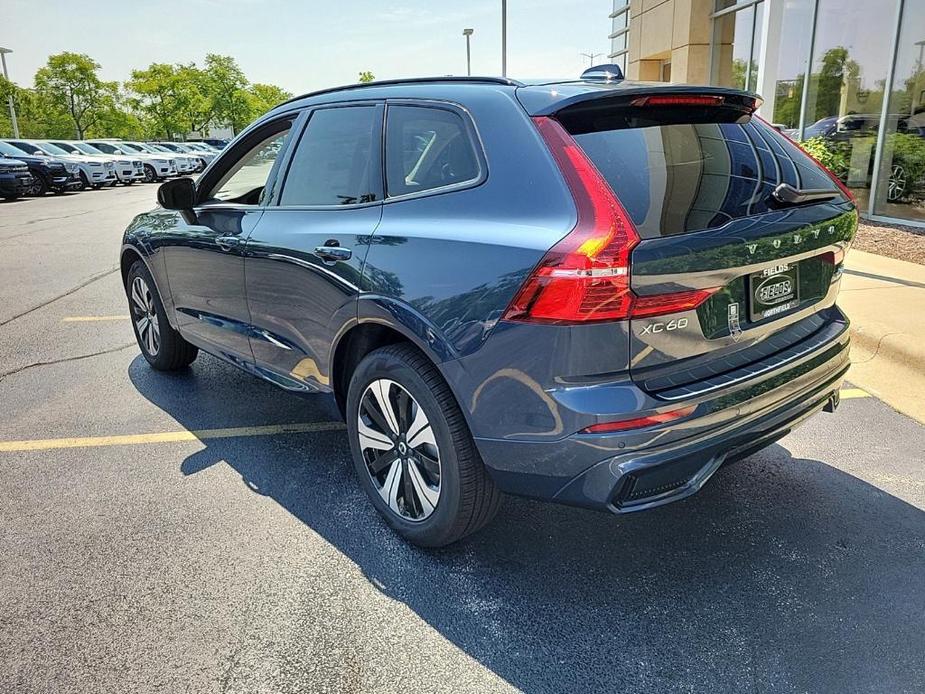 new 2025 Volvo XC60 car, priced at $62,075