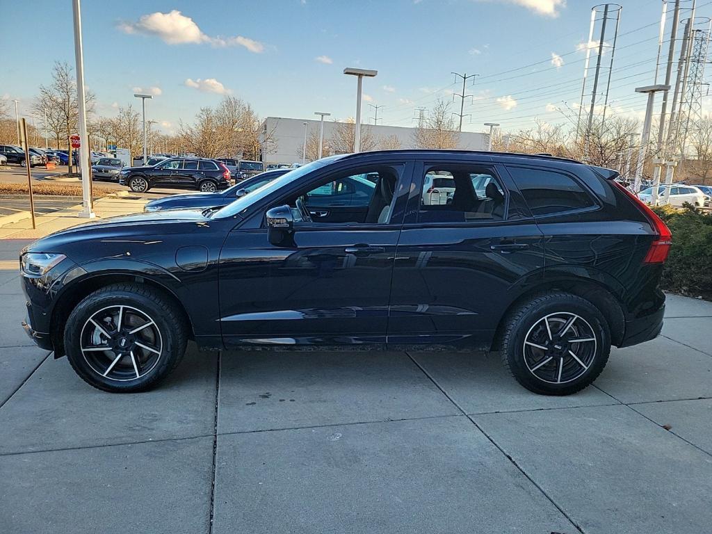 used 2021 Volvo XC60 Recharge Plug-In Hybrid car, priced at $33,889