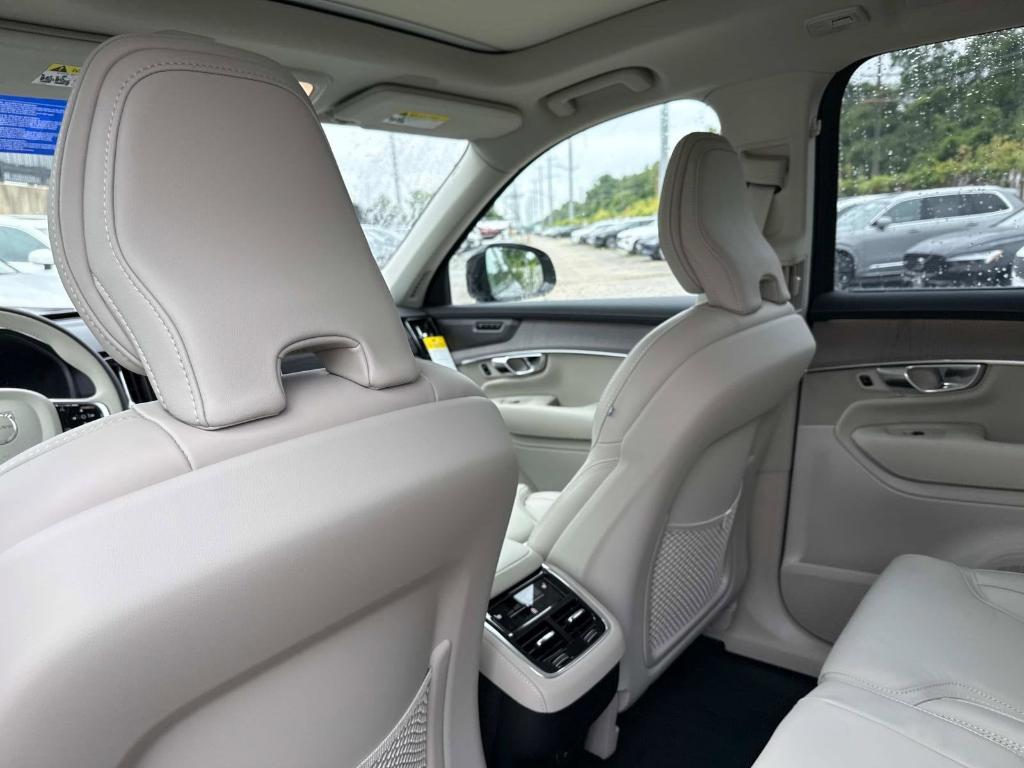 new 2026 Volvo XC90 car, priced at $75,350