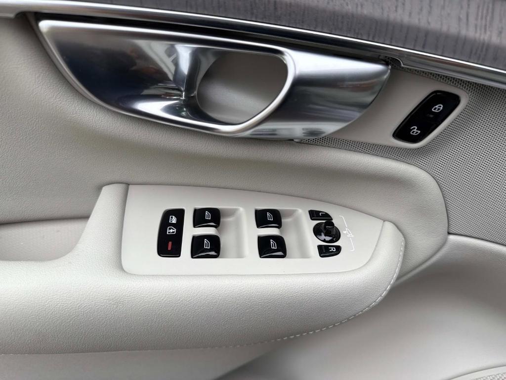 new 2026 Volvo XC90 car, priced at $75,350