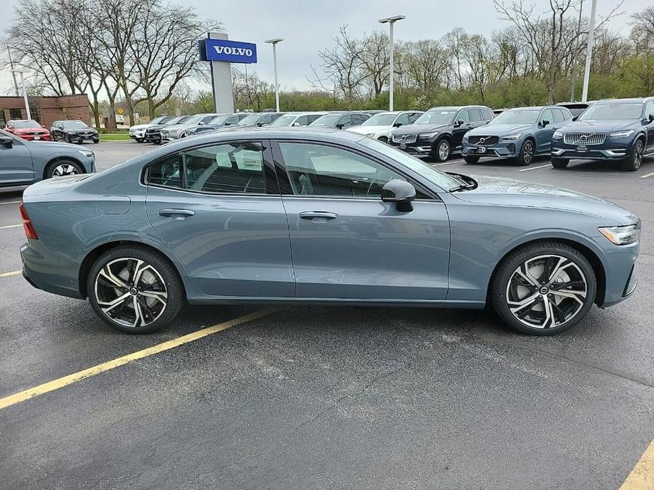 new 2024 Volvo S60 car, priced at $45,825