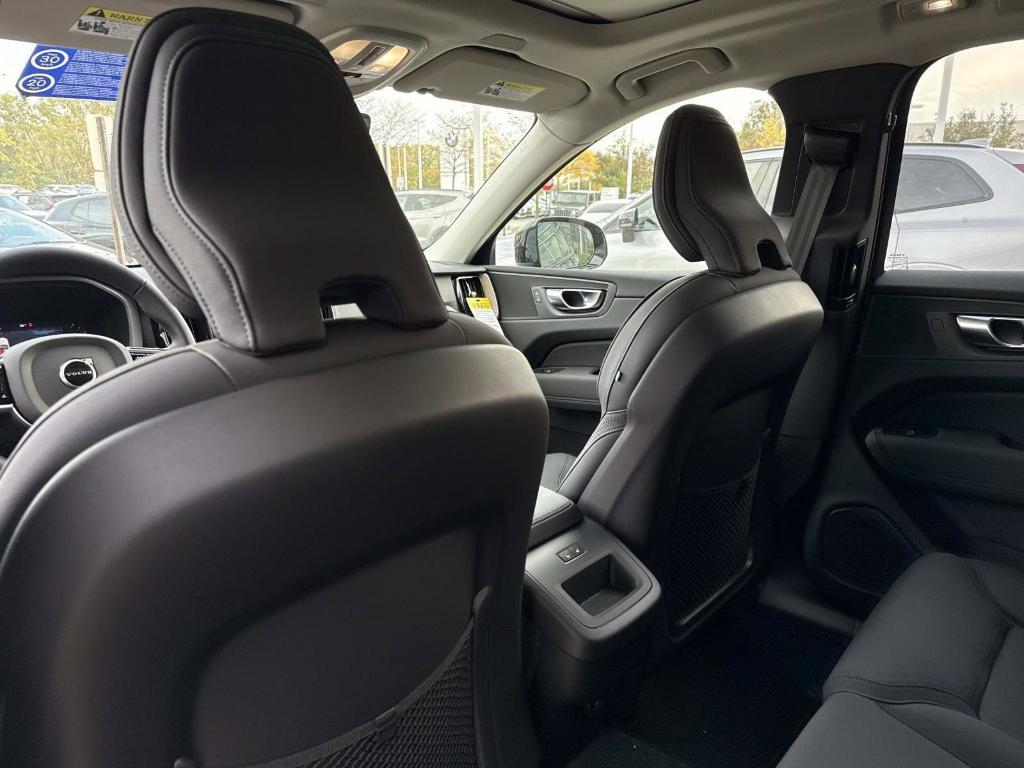 new 2026 Volvo XC60 car, priced at $57,985