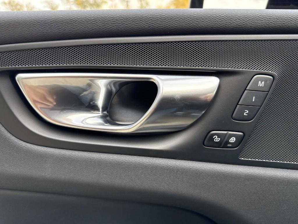 new 2026 Volvo XC60 car, priced at $57,985