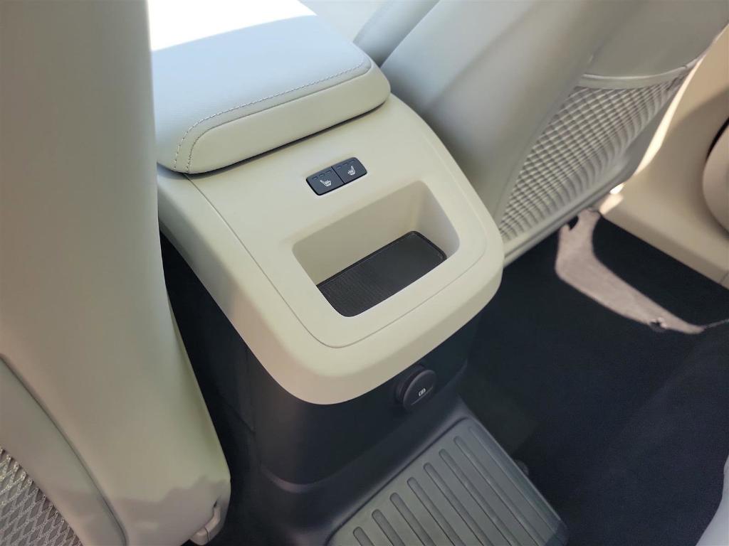 new 2025 Volvo XC60 Plug-In Hybrid car, priced at $66,971