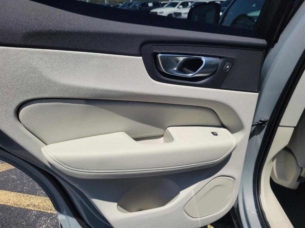 new 2025 Volvo XC60 Plug-In Hybrid car, priced at $66,971