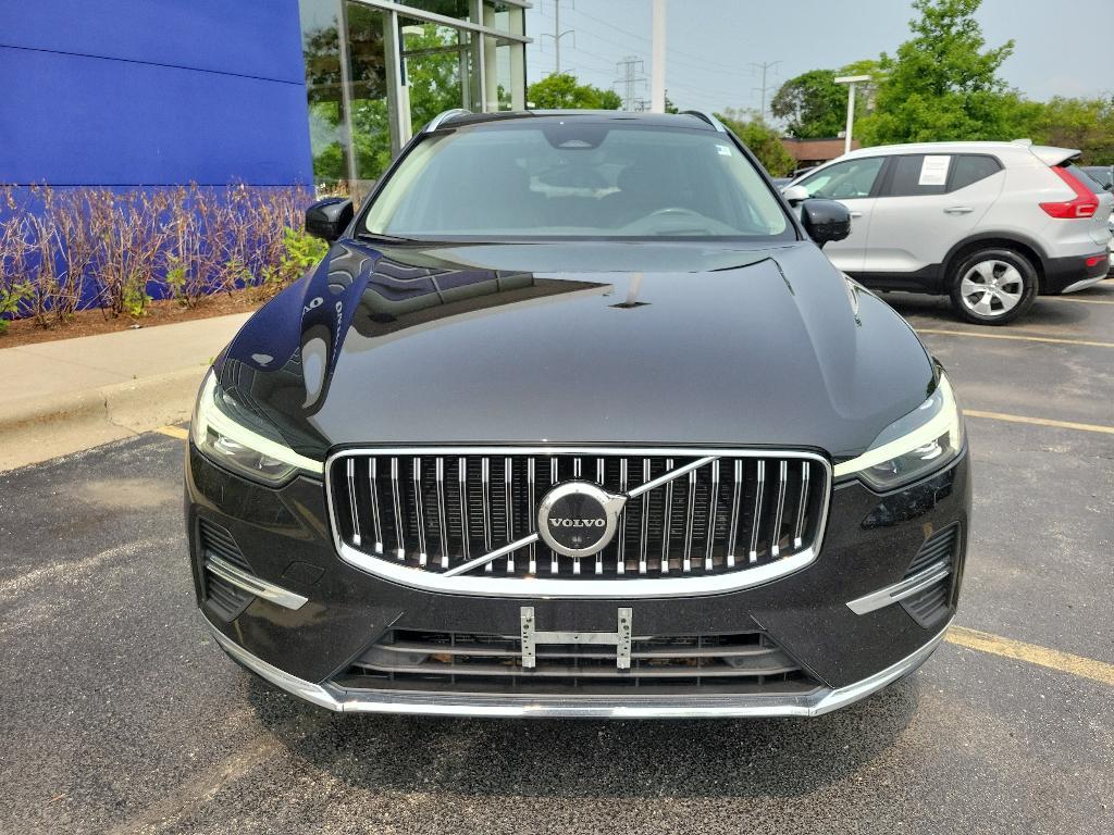 used 2022 Volvo XC60 car, priced at $37,989