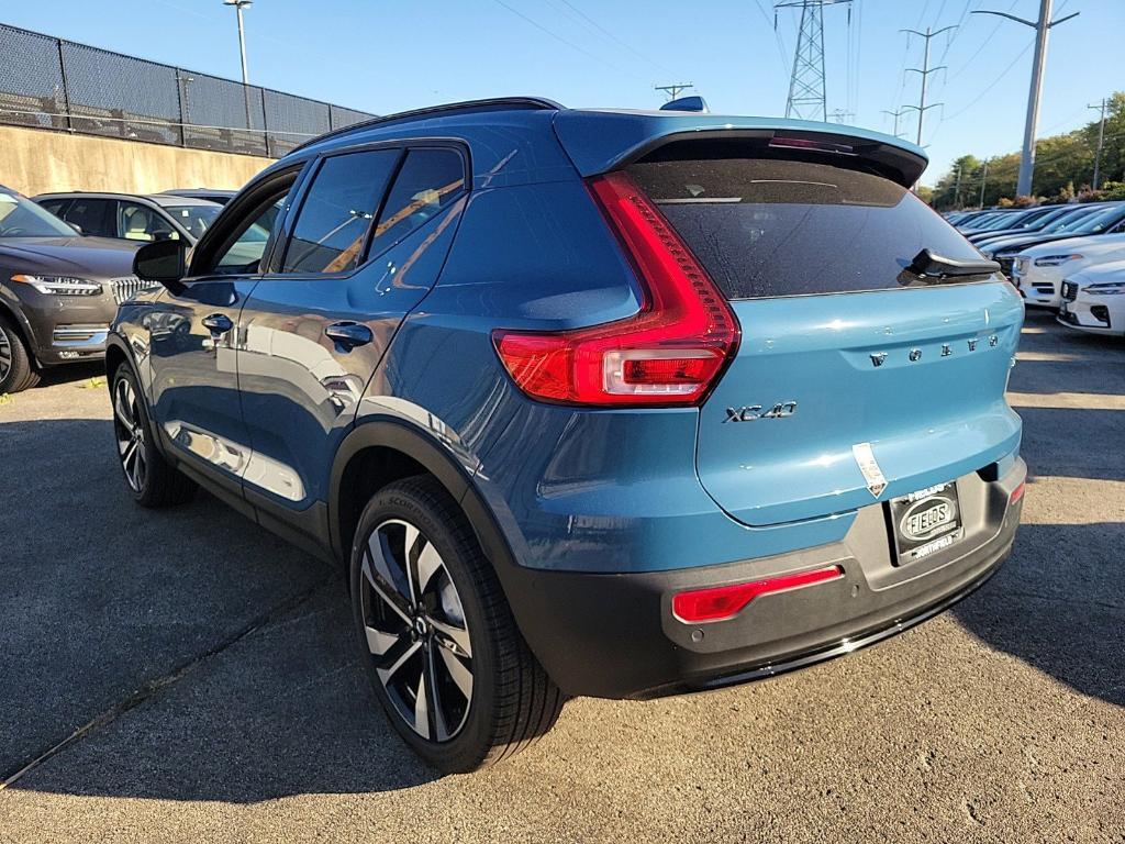 new 2025 Volvo XC40 car, priced at $49,790