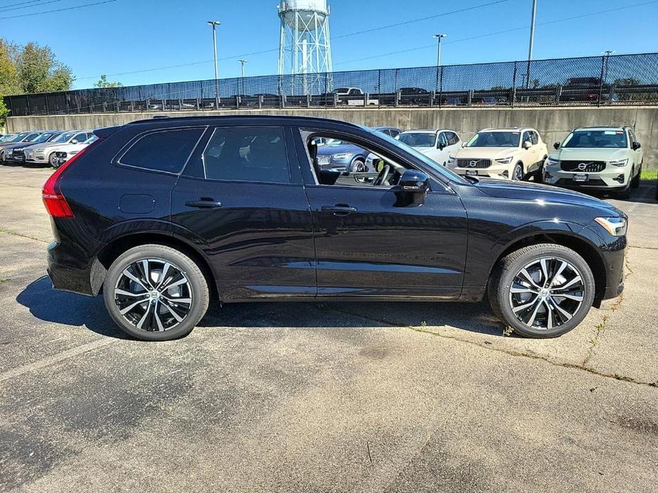 new 2025 Volvo XC60 car, priced at $55,335