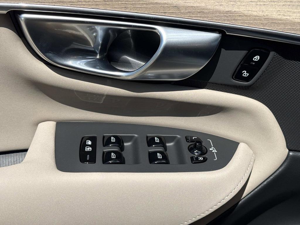 new 2026 Volvo XC90 car, priced at $75,155