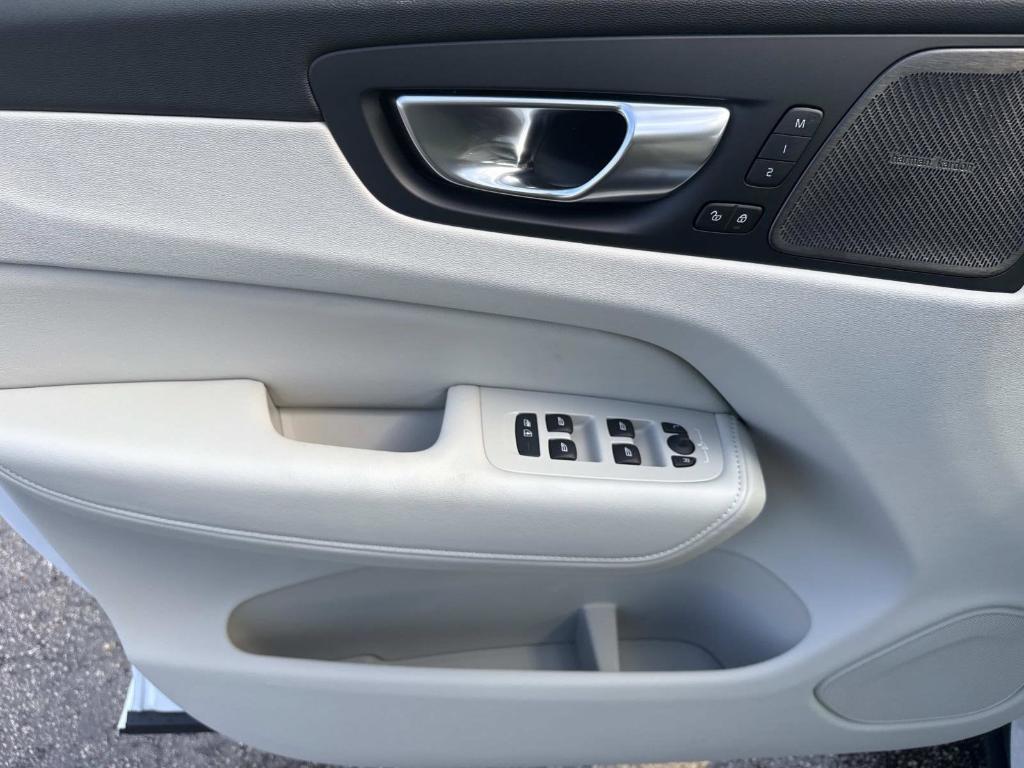 new 2026 Volvo XC60 car, priced at $63,935