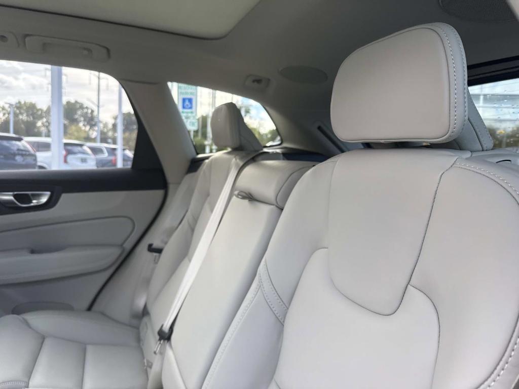 new 2026 Volvo XC60 car, priced at $63,935
