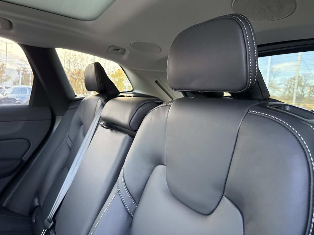 new 2026 Volvo XC60 car, priced at $63,935