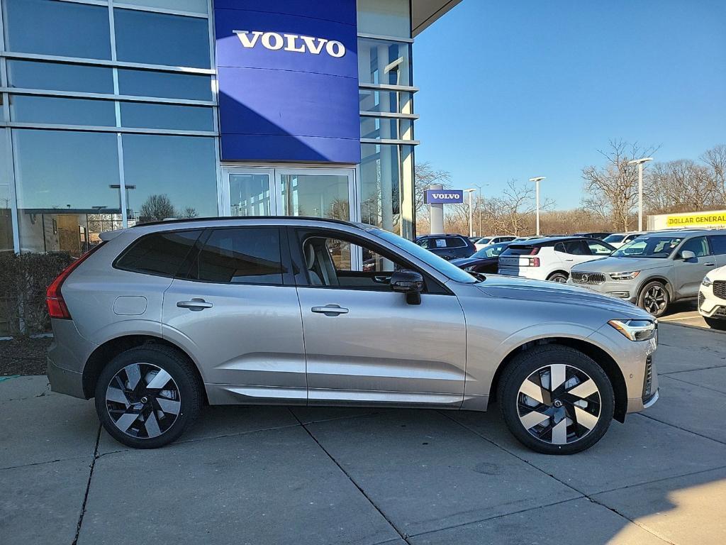 new 2025 Volvo XC60 Plug-In Hybrid car, priced at $66,260