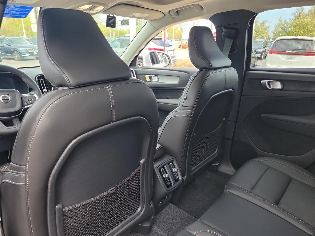 new 2025 Volvo XC40 car, priced at $46,485