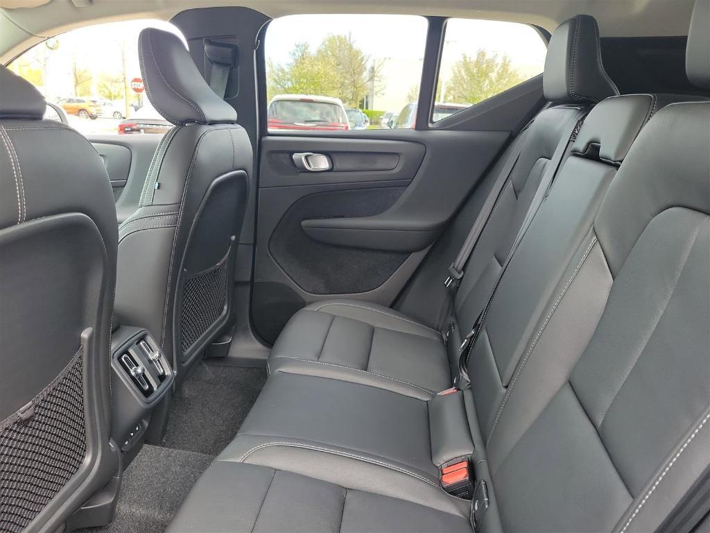 new 2025 Volvo XC40 car, priced at $46,485