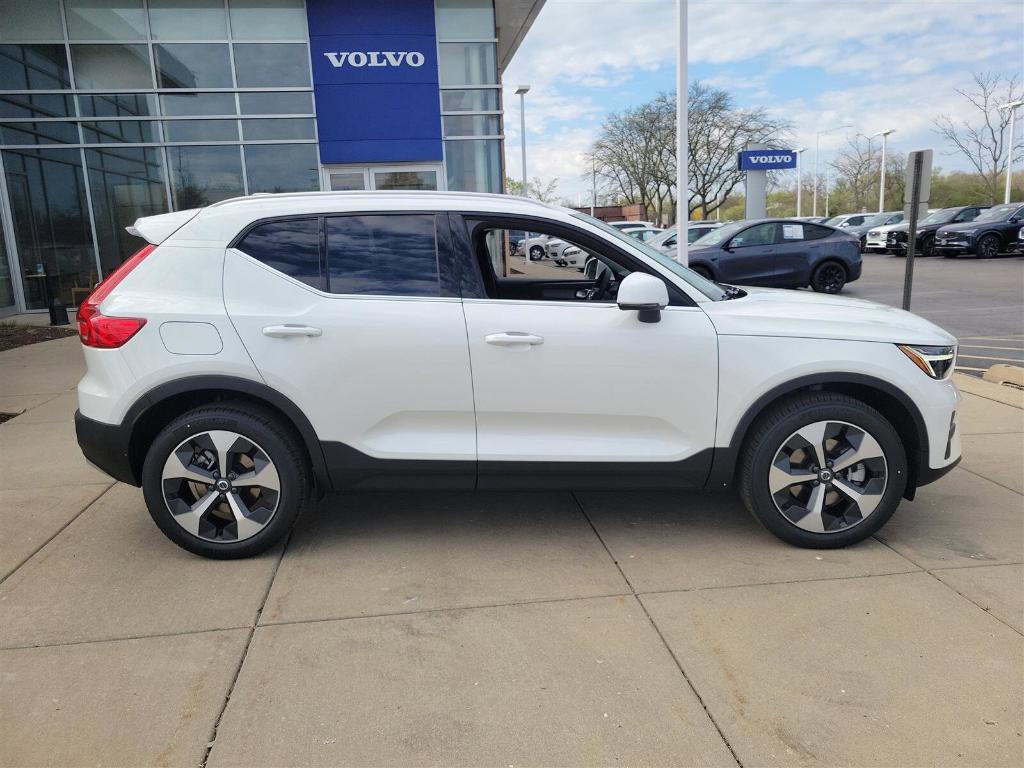new 2025 Volvo XC40 car, priced at $46,485