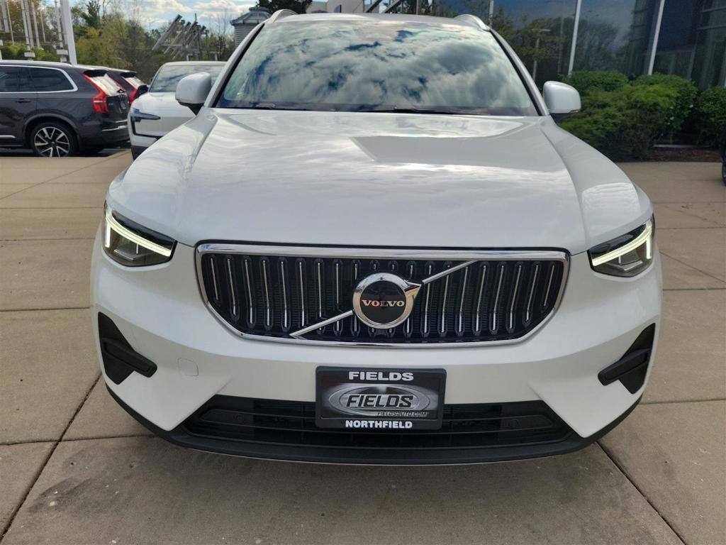 new 2025 Volvo XC40 car, priced at $46,485