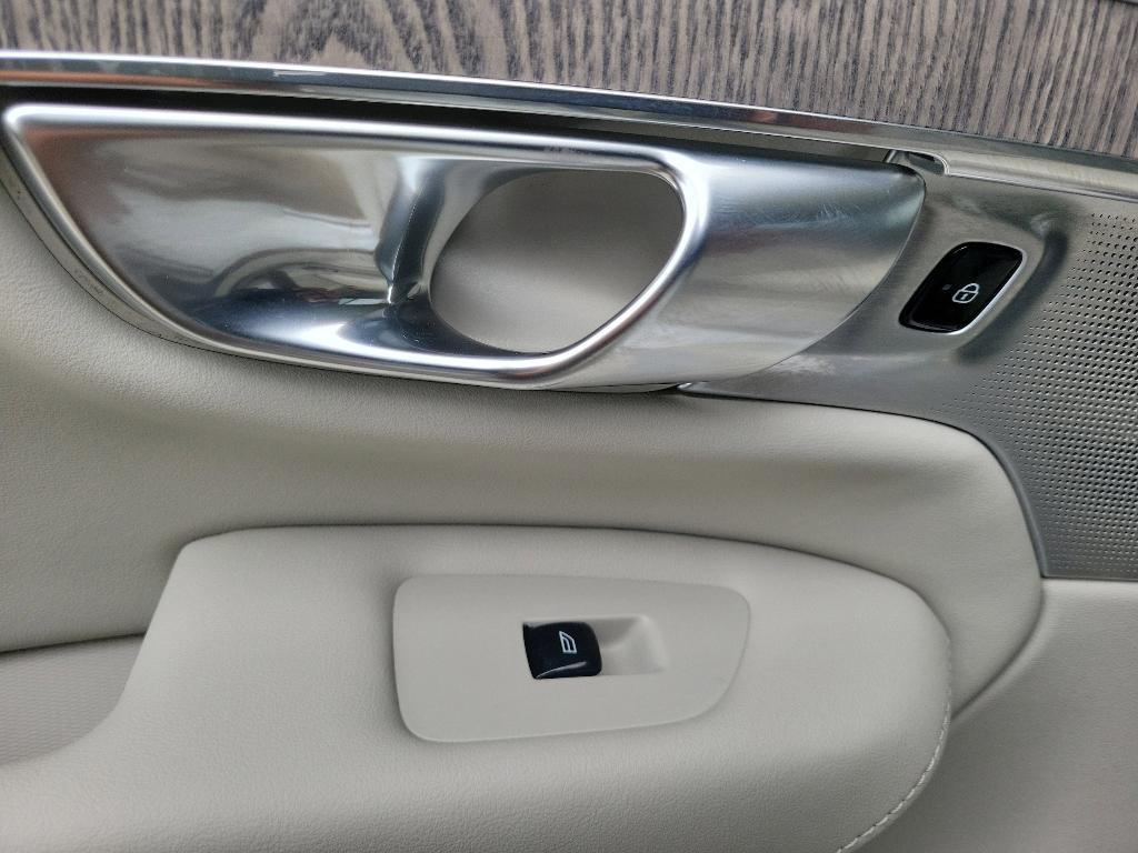 used 2023 Volvo XC90 Recharge Plug-In Hybrid car, priced at $67,911