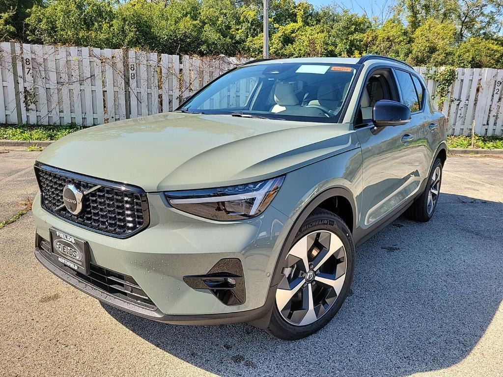 new 2025 Volvo XC40 car, priced at $48,315