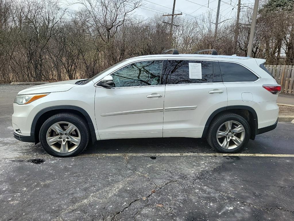 used 2015 Toyota Highlander car, priced at $19,989