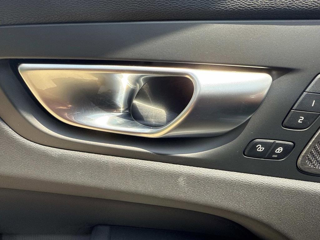 new 2026 Volvo XC60 car, priced at $63,935