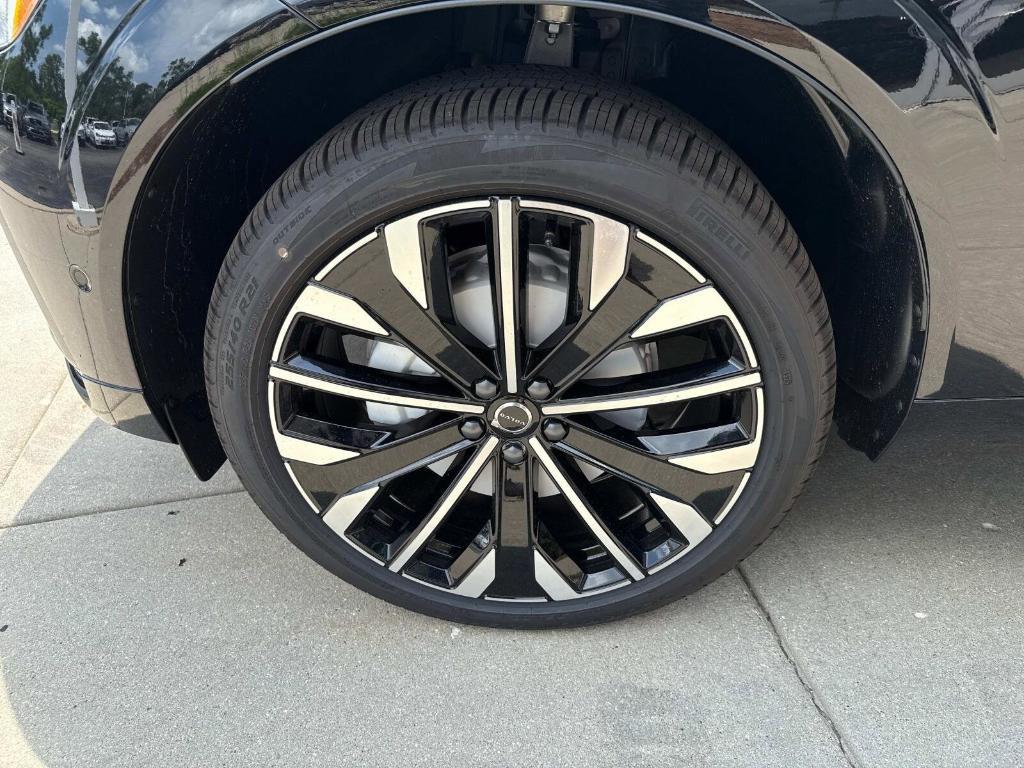 new 2026 Volvo XC60 car, priced at $63,935