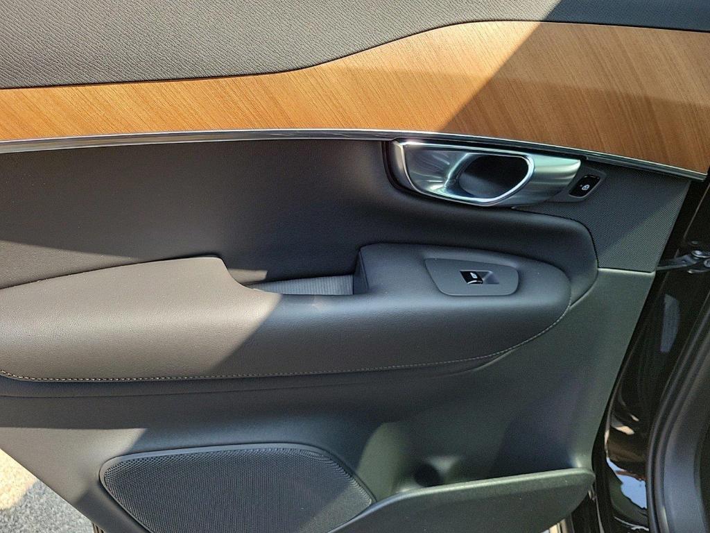 new 2025 Volvo XC90 car, priced at $67,265