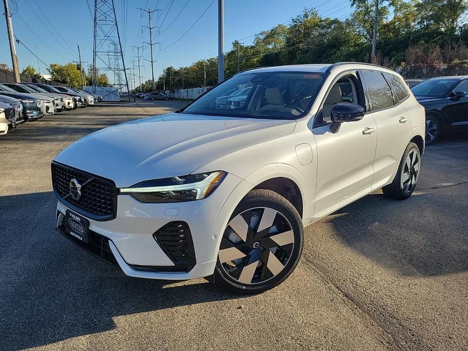 new 2025 Volvo XC60 Plug-In Hybrid car, priced at $66,235