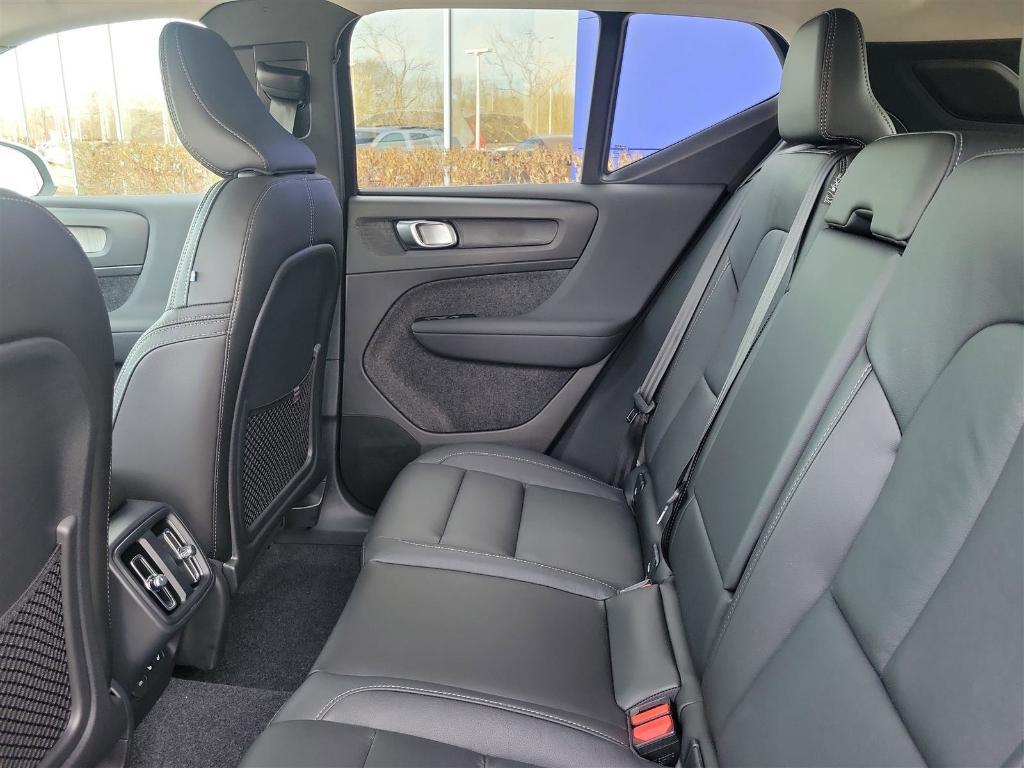 new 2025 Volvo XC40 car, priced at $46,035