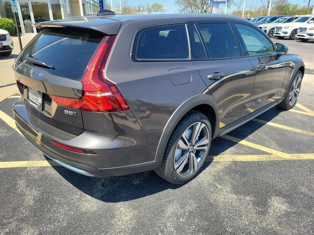 new 2025 Volvo V60 Cross Country car, priced at $54,705