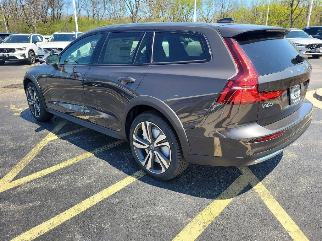 new 2025 Volvo V60 Cross Country car, priced at $54,705