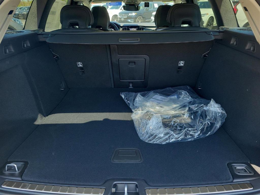 new 2025 Volvo V60 Cross Country car, priced at $54,705
